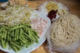 家的味道——豆角焖面的做法步骤：1