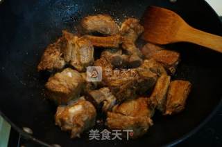 红烧排骨胡萝卜的做法步骤：7