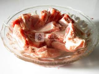 蒜香排骨的做法步骤：2
