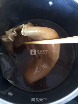 凉拌卤猪耳的做法步骤：5