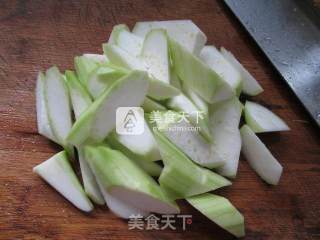 紫菜虾皮煮长瓜的做法步骤：3