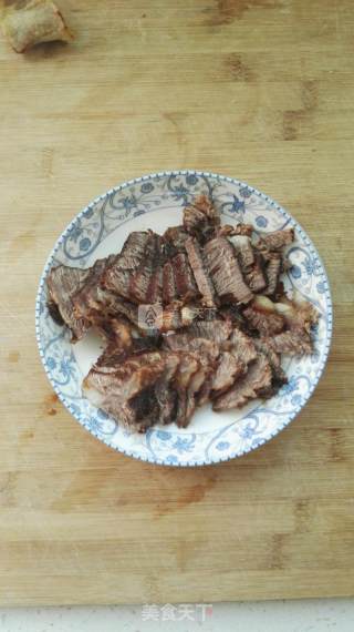 卤牛肉的做法步骤：5