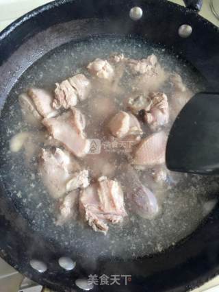 快速酱鸭法的做法步骤：1