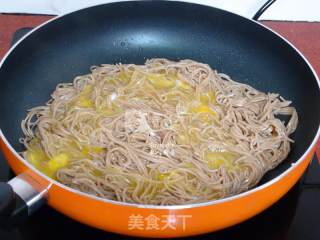 荞麦面煎饼的做法步骤：5