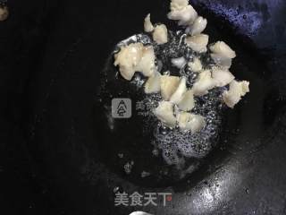 腊肉炒菜心的做法步骤：2
