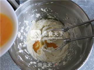 菠萝皮红豆牛奶吐司面包的做法步骤：16