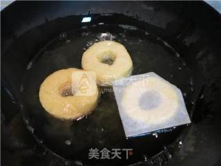 巧克力多彩甜甜圈的做法步骤：12