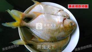 红烧金鲳鱼的做法步骤：3