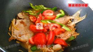 红烧金鲳鱼的做法步骤：7