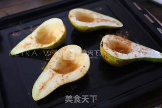 肉桂蜂蜜烤梨配酸奶冰淇淋的做法步骤：4