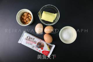 果仁巧克力布朗尼的做法步骤：1