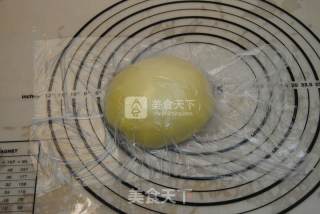 蛋黄酥（黄油版）的做法步骤：2