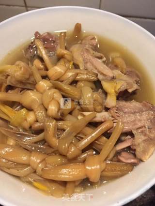 金针菜煲鸭的做法步骤：4