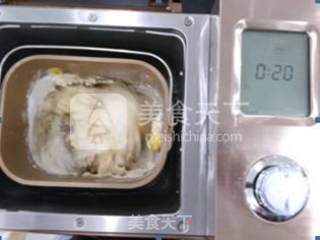 蔓越莓双色面包的做法步骤：2