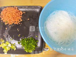 家常菜之炒粉丝的做法步骤：1