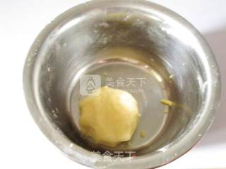 圆圆胖胖的，萌萌哒的---酥皮泡芙的做法步骤：3