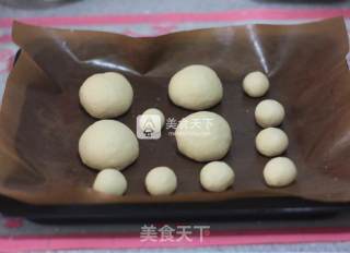卡通世界顶级明星--米奇汉堡的做法步骤：6