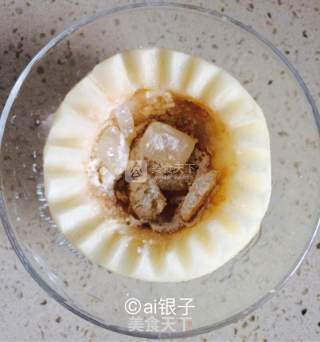 川贝冰糖炖雪梨的做法步骤：3