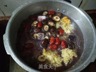 排骨汤的做法步骤：3
