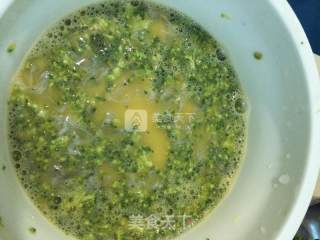 美味西兰花海蜒蒸蛋的做法步骤：4