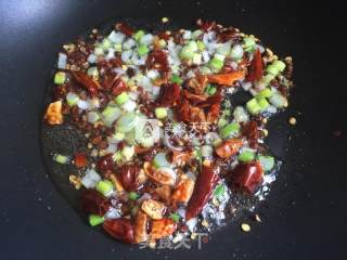 辣卤香菇的做法步骤：3