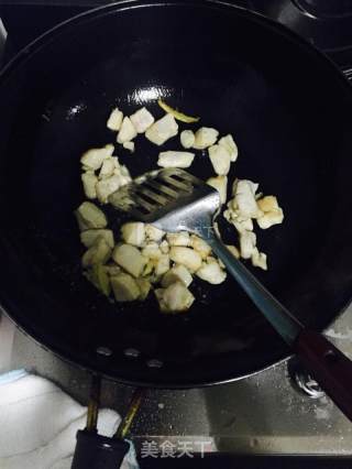 家常菜—蒜苗鸡胸肉的做法步骤：3
