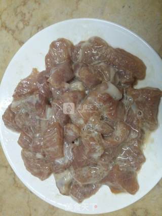 糖醋肉的做法步骤：2