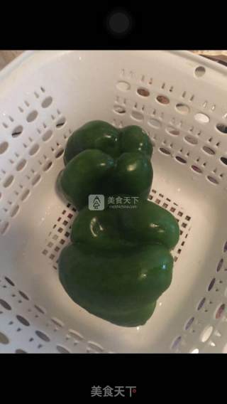 菜椒炒猪心的做法步骤：1