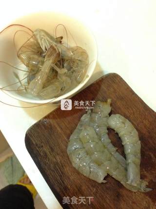 GUTEN蒜辣鮮蝦麵的做法步骤：3