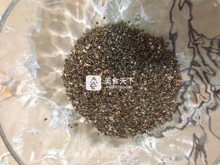 奇亚籽牛肉披萨的做法步骤：3