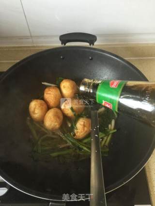 香葱烧虎皮鸡蛋的做法步骤：11