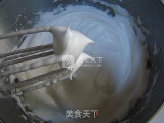 百香果萨瓦林戚风的做法步骤：6
