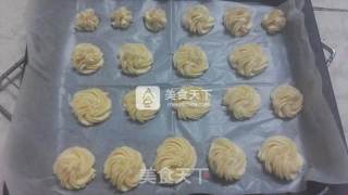 四种材料无蛋曲奇——淡奶油曲奇的做法步骤：7