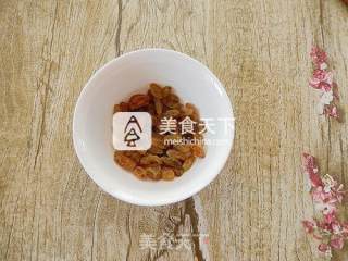 葡萄干磅蛋糕的做法步骤：1