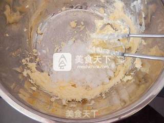 葡萄干磅蛋糕的做法步骤：3