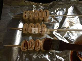 烤豆皮卷的做法步骤：11