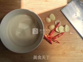 清炒南瓜藤的做法步骤：4