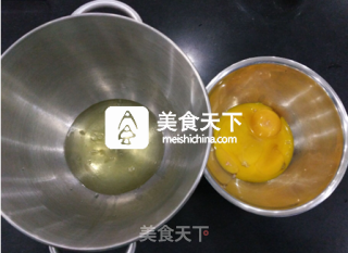 巧克力蛋糕卷的做法步骤：4