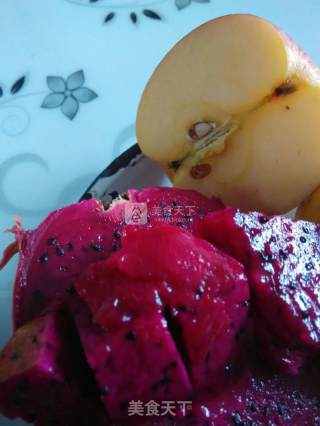 (红心)火龙果核桃仁草帽发糕的做法步骤：1