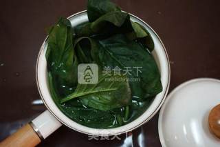 菠菜布丁的做法步骤：1