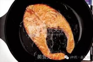 三文鱼鱼排的做法步骤：5