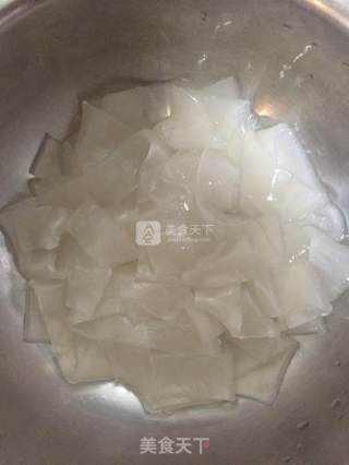 麻汁凉皮的做法步骤：1