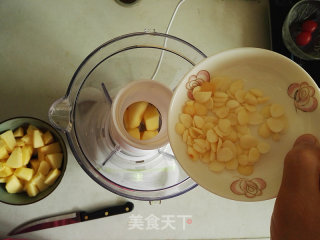 苹果杏仁奶昔的做法步骤：4