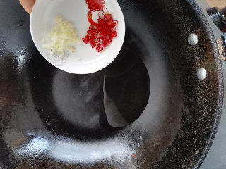 凉拌蕨根粉的做法步骤：9
