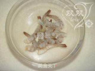 香酥虾的做法步骤：1