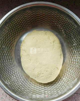 苦荞蒸饺的做法步骤：1