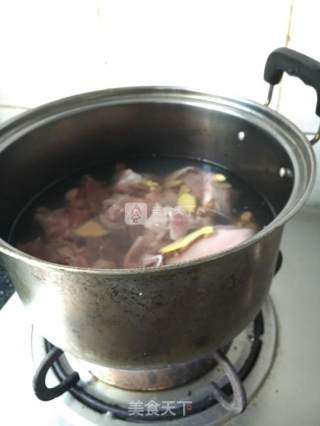 清香羊肉汤的做法步骤：2