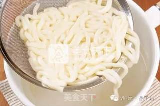 鱿鱼辣白菜火锅的做法步骤：4