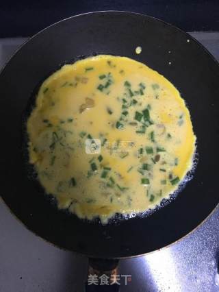 酸菜鸡蛋饼的做法步骤：5