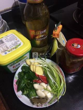 酱香啤酒小龙虾的做法步骤：2